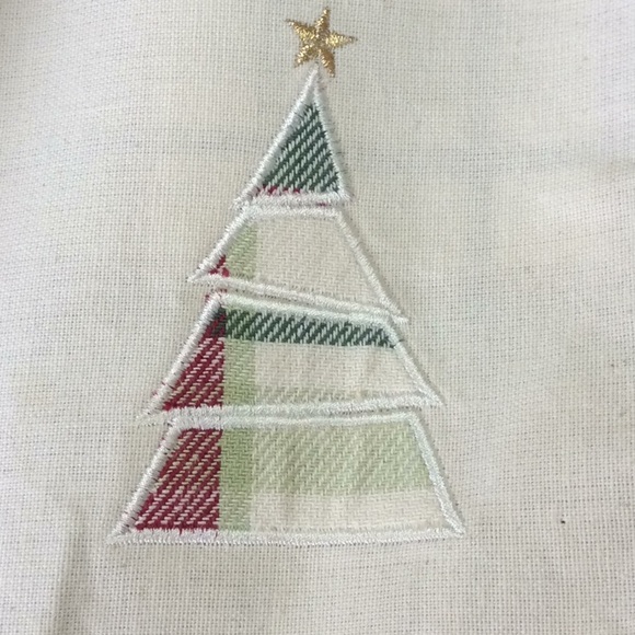 FINAL SALE PRICE 2 Pc New Placemat Set Red/Green Christmas - Picture 2 of 3